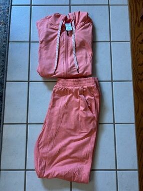 Women's Coral Pink Zip Hoodie & Jogger Set